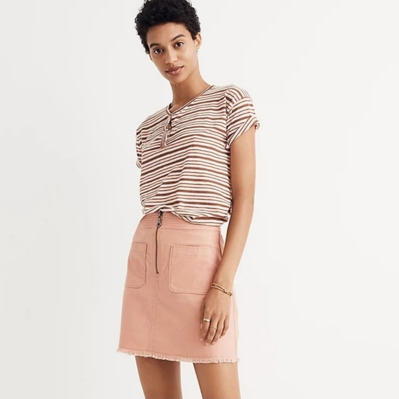 Madewell Pink/Coral Zip Aline Denim Mini Skirt Size 6 Raw Hem Pockets Preowned - Picture 1 of 8